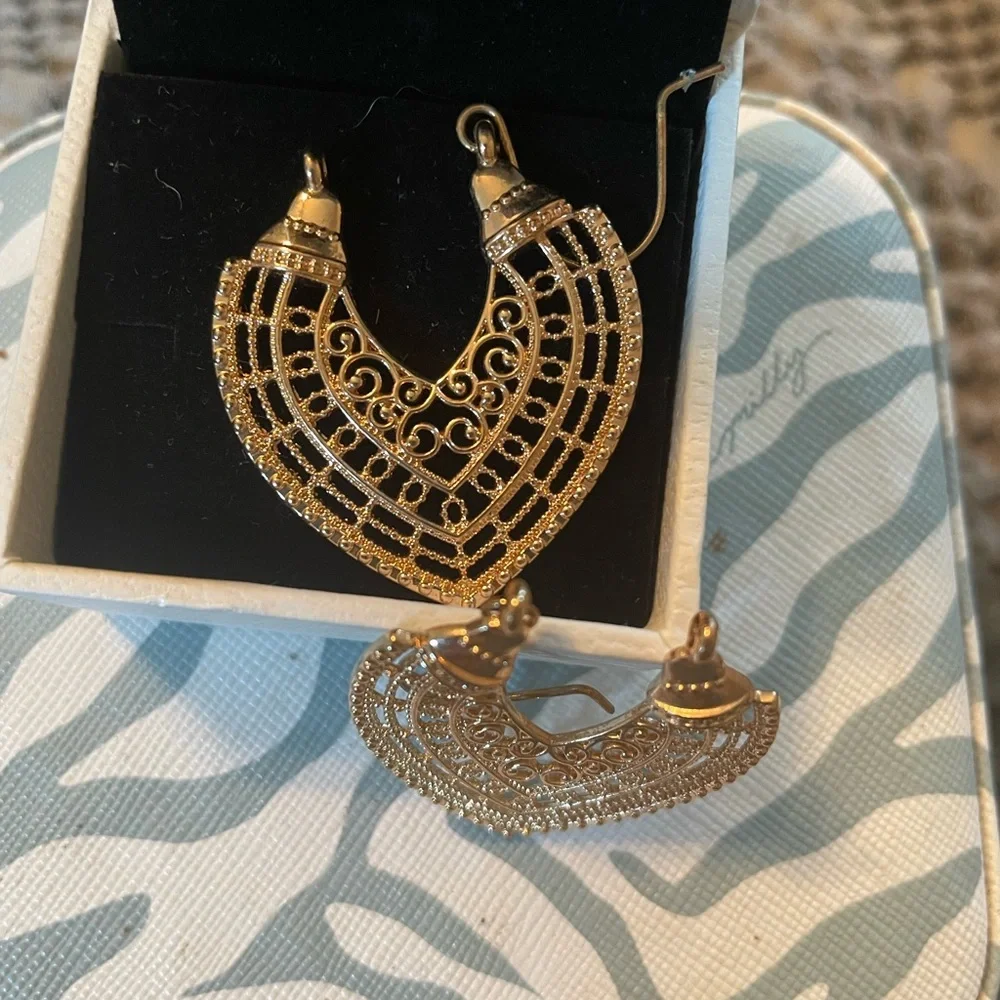 Fashion earrings - Picture 3 of 3